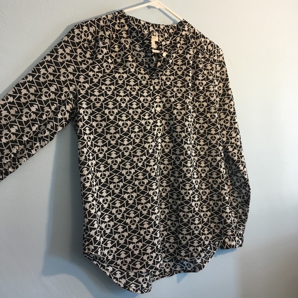 J. Crew Patterned Blouse in XS Petite - Picture 3 of 7